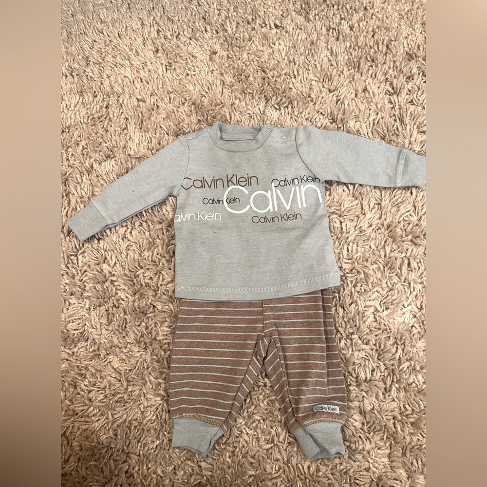 Calvin Klein 2 piece outfit
